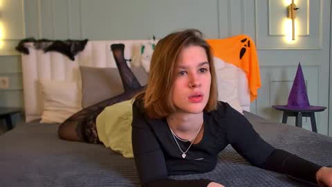 Lora online show from 28, 10, 2025