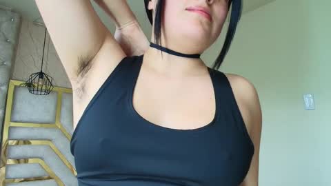   online show from 4, 10, 2025