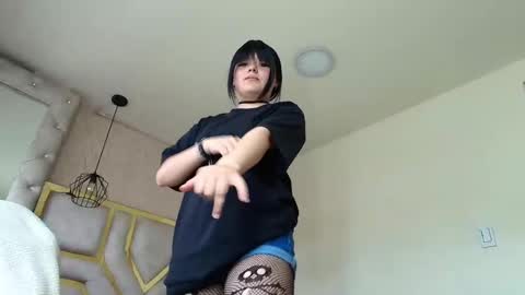   online show from 5, 10, 2025