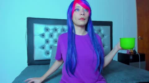 Lore Depp online show from 2, 3, 2025