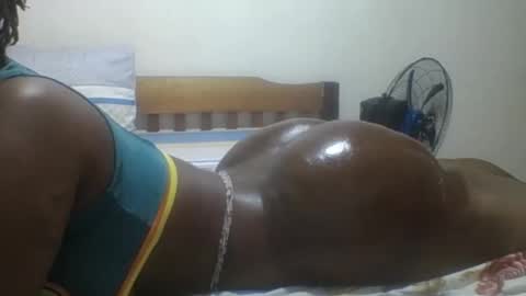 Snapshot of loreencutie chatting on 6, 10, 2025 loreen online show from 6, 10, 2025