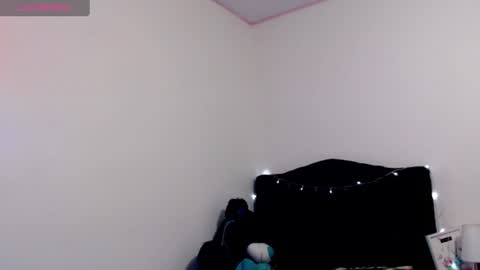Snapshot of loren_44tits chatting on 15, 6, 2026 Loren online show from 15, 6, 2026