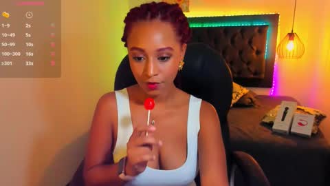 Lorena Vieira  online show from 11, 12, 2024