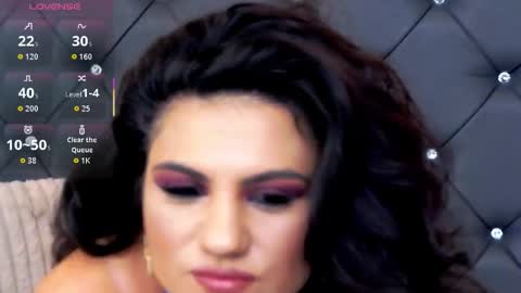 Snapshot of lorennemays chatting on 23, 11, 2025 Lorenne Mays online show from 23, 11, 2025