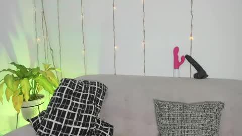 L O R E N online show from 26, 5, 2026