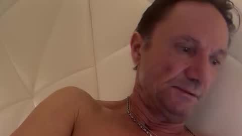 Snapshot of lorenz_muc chatting on 18, 2, 2026 lorenz_muc online show from 18, 2, 2026