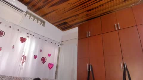 Queen Loreth online show from 16, 9, 2025