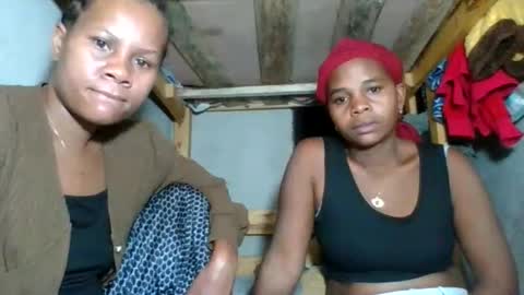 Snapshot of lorienne98 chatting on 24, 5, 2026 lorienne98 online show from 24, 5, 2026