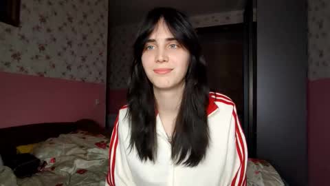 Snapshot of lorinepiro chatting on 9, 11, 2025 Kira online show from 9, 11, 2025