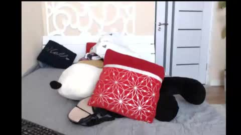 LorraGrey online show from 5, 1, 2025