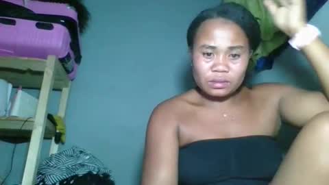 Snapshot of louane98 chatting on 1, 3, 2026 louane98 online show from 1, 3, 2026