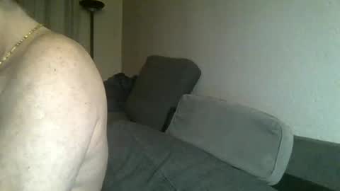 louis_chokdee online show from 19, 12, 2024