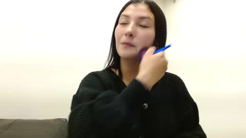 Snapshot of louis_k chatting on 27, 10, 2025 Louis K online show from 27, 10, 2025