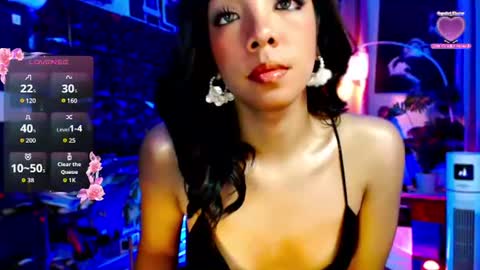 Snapshot of louisassy chatting on 18, 6, 2026 Louisa online show from 18, 6, 2026