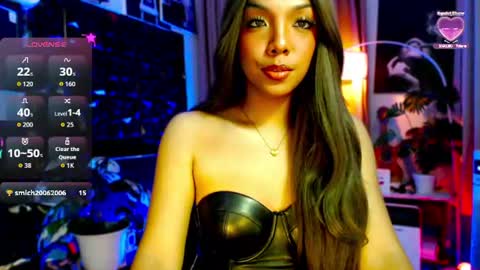 Snapshot of louisassy chatting on 22, 6, 2026 Louisa online show from 22, 6, 2026