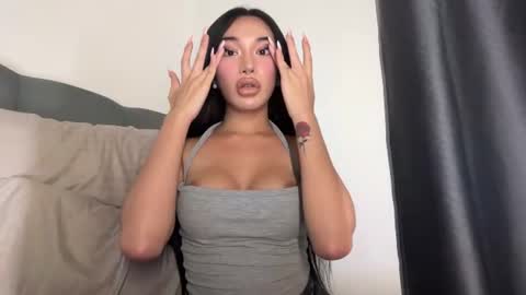 Snapshot of louiseelizabeth chatting on 14, 6, 2026 samantha online show from 14, 6, 2026