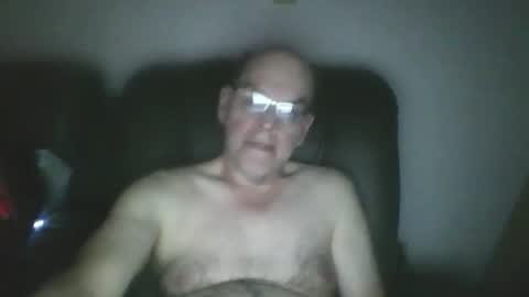 Snapshot of louism13 chatting on 1, 6, 2026 louism13 online show from 1, 6, 2026