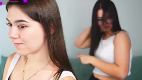 Brook and Del online show from 10, 9, 2025