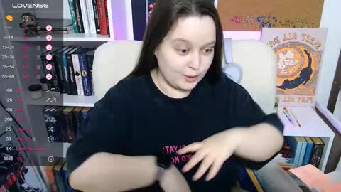 Mia  online show from 25, 2, 2026