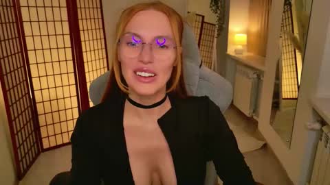 Snapshot of love_call chatting on 26, 11, 2025 love_call online show from 26, 11, 2025