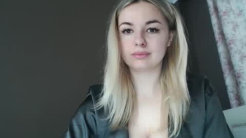 Snapshot of love_dom_meg chatting on 17, 4, 2026 Megane online show from 17, 4, 2026