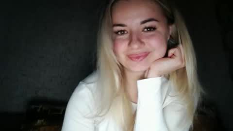 Snapshot of love_dom_meg chatting on 18, 4, 2026 Megane online show from 18, 4, 2026