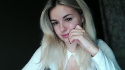 Snapshot of love_dom_meg chatting on 18, 4, 2026 Megane online show from 18, 4, 2026