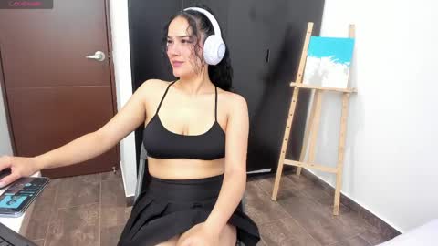 Snapshot of love_kris chatting on 24, 5, 2026 Kristen LoveBerry online show from 24, 5, 2026