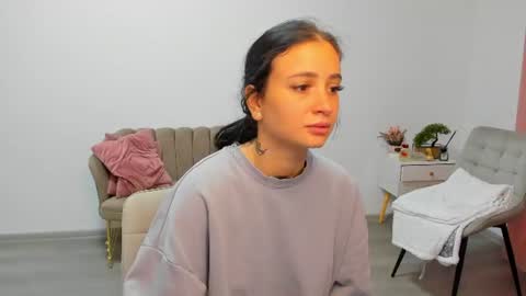Andreea online show from 3, 8, 2026