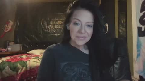 loveashlii online show from 22, 7, 2026