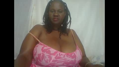 Snapshot of lovebigmelon chatting on 23, 9, 2025 Lynn online show from 23, 9, 2025