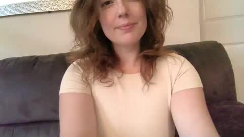 Connie Rae online show from 21, 11, 2025