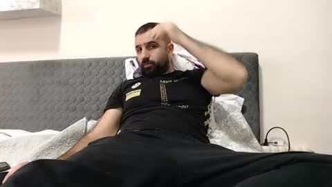 loveivat80 online show from 2, 2, 2025