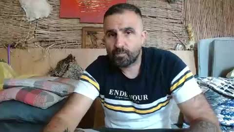 loveivat80 online show from 8, 7, 2026
