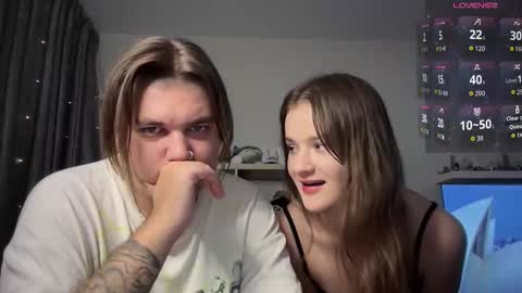 Snapshot of lovelly_mooncouple chatting on 3, 11, 2025 Mileena and Oliver online show from 3, 11, 2025