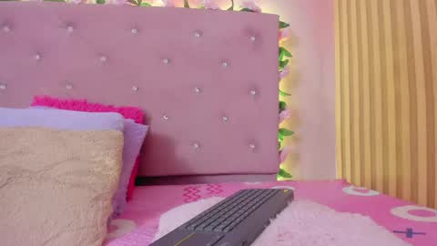 Kissy online show from 8, 6, 2026