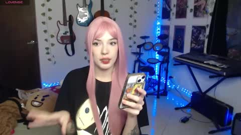 Cassie online show from 28, 11, 2025