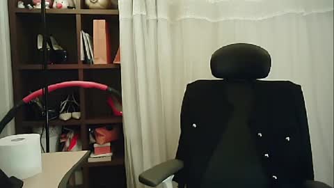 Snapshot of lovely_dana chatting on 27, 12, 2024 DANA KIM online show from 27, 12, 2024