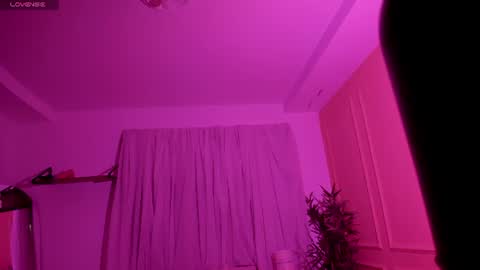 Snapshot of lovely_emma18 chatting on 13, 7, 2026 Emma online show from 13, 7, 2026