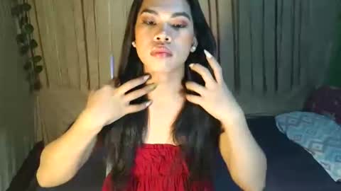 lovely_krizzy online show from 6, 1, 2026