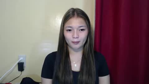 Snapshot of lovely_laura09 chatting on 21, 12, 2024 Lovely Laura online show from 21, 12, 2024