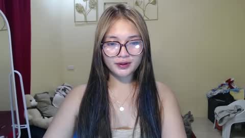 Snapshot of lovely_laura09 chatting on 31, 12, 2024 Lovely Laura online show from 31, 12, 2024