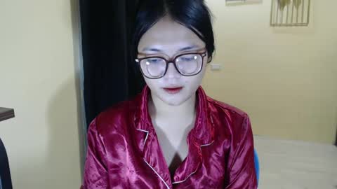Snapshot of lovely_laura09 chatting on 7, 3, 2025 Lovely Laura online show from 7, 3, 2025