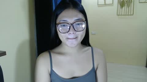 Snapshot of lovely_laura09 chatting on 11, 3, 2025 Lovely Laura online show from 11, 3, 2025