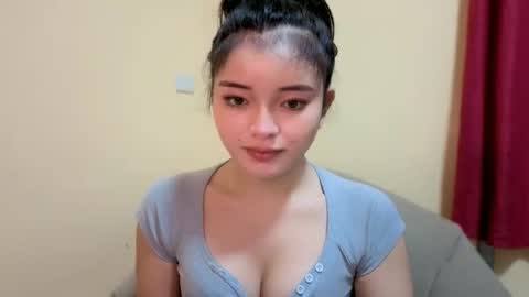 Snapshot of lovely_laura09 chatting on 22, 9, 2025 Lovely Laura online show from 22, 9, 2025