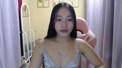 lovely_leah23 online show from 10, 9, 2025