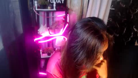 Snapshot of lovely_oliviax chatting on 2, 3, 2026 KATE online show from 2, 3, 2026