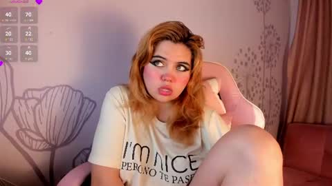 Snapshot of lovely_paris_01 chatting on 21, 6, 2026 Paris Rose online show from 21, 6, 2026
