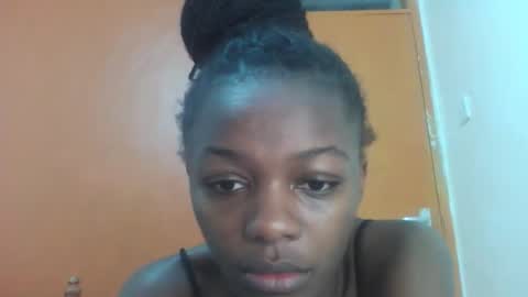 Lovely yvonne online show from 6, 10, 2025