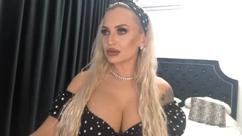 PrAllinXXXa online show from 11, 12, 2024